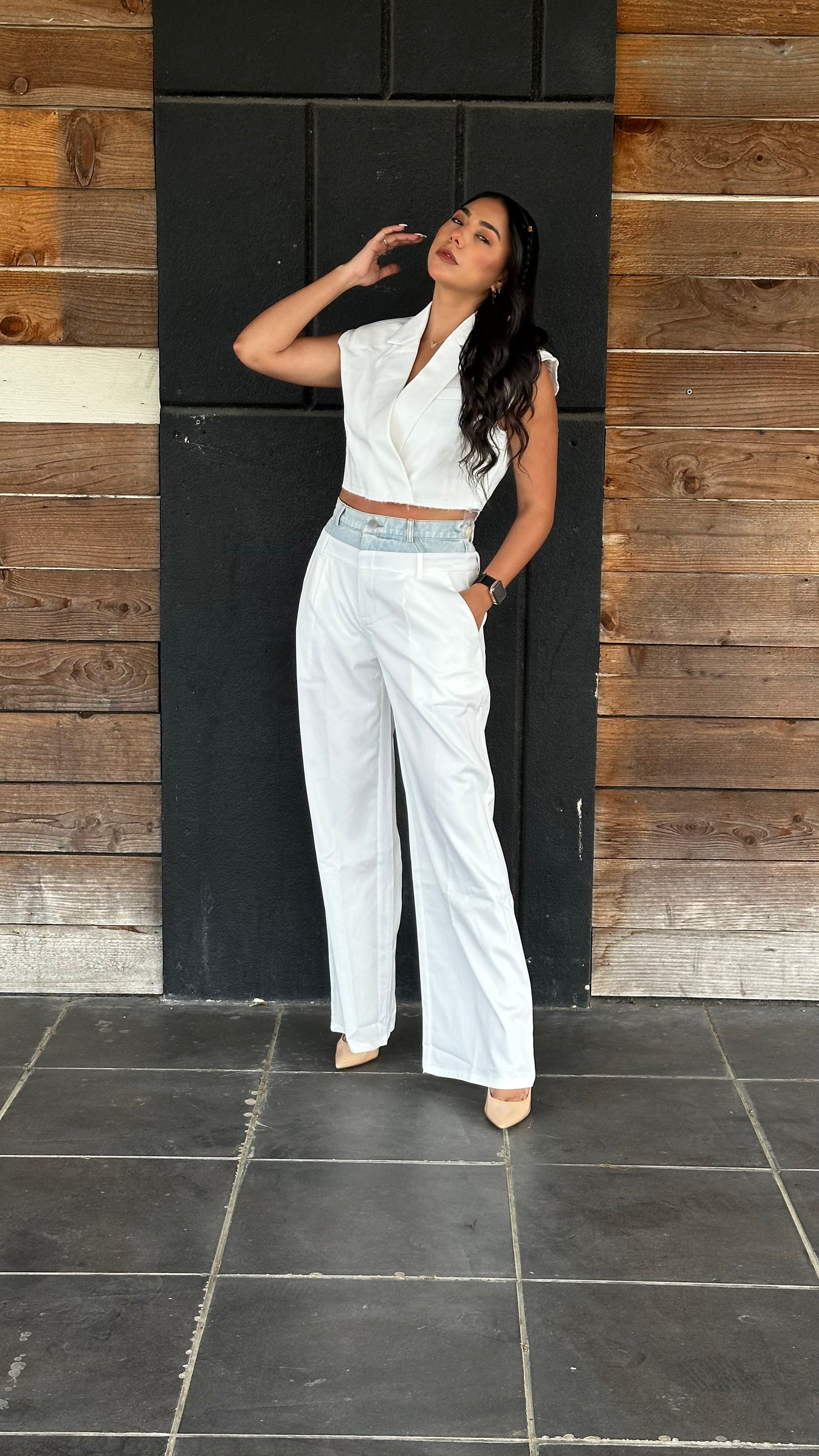 Nathie Cropped Vest White