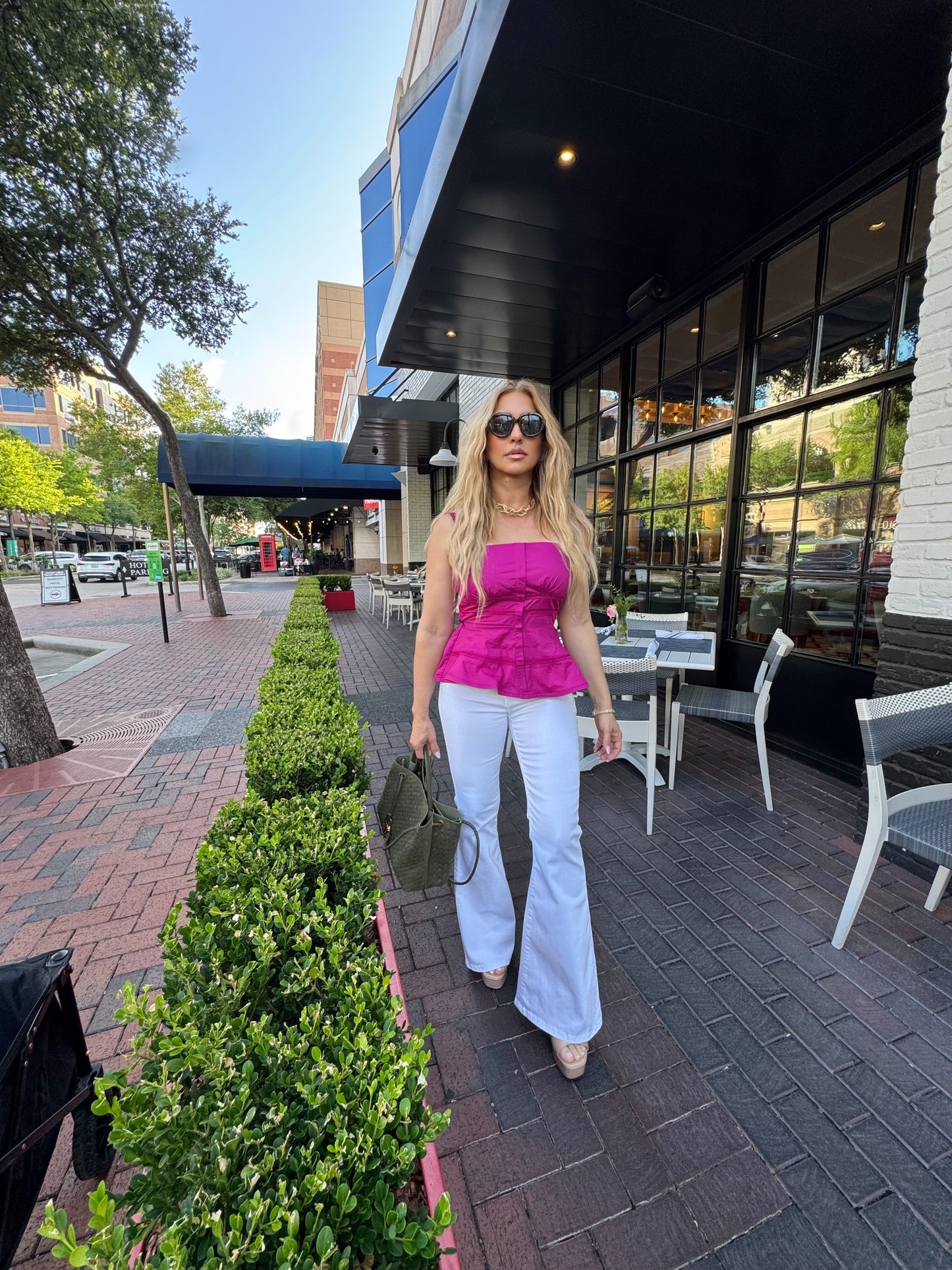 Sofia Top Strapless Stretch in the Back