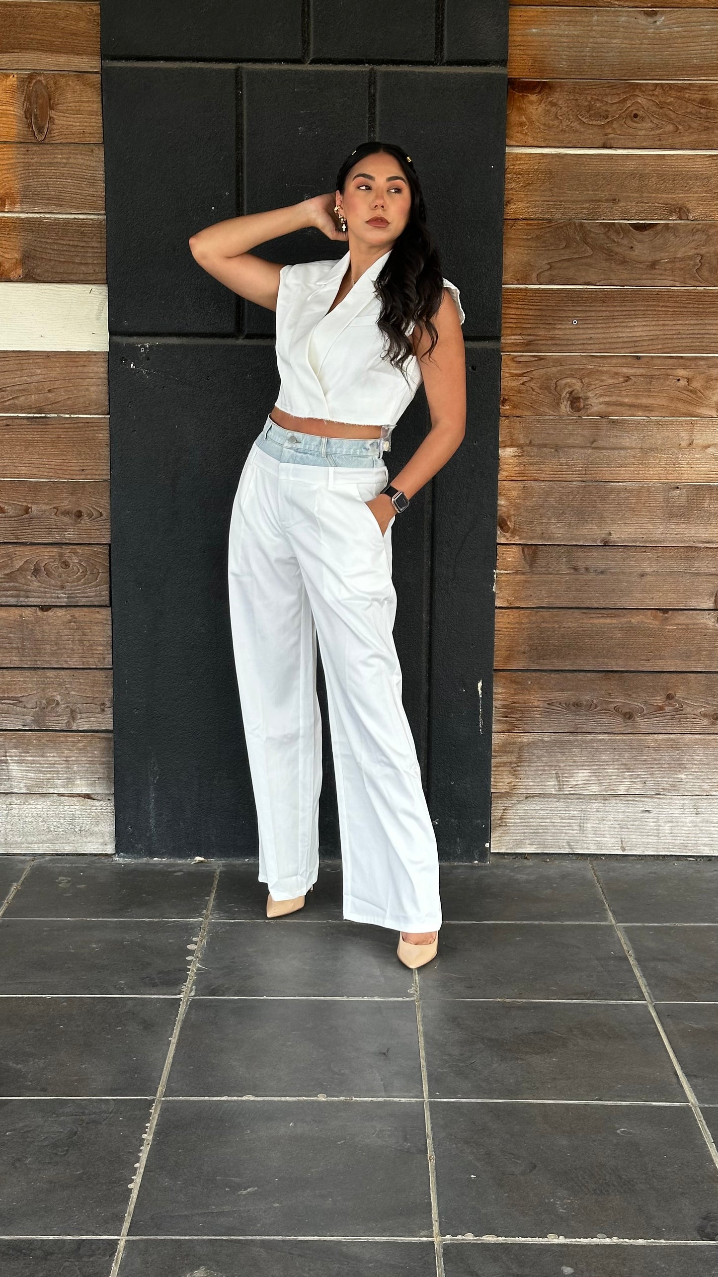 Nathie Cropped Vest White