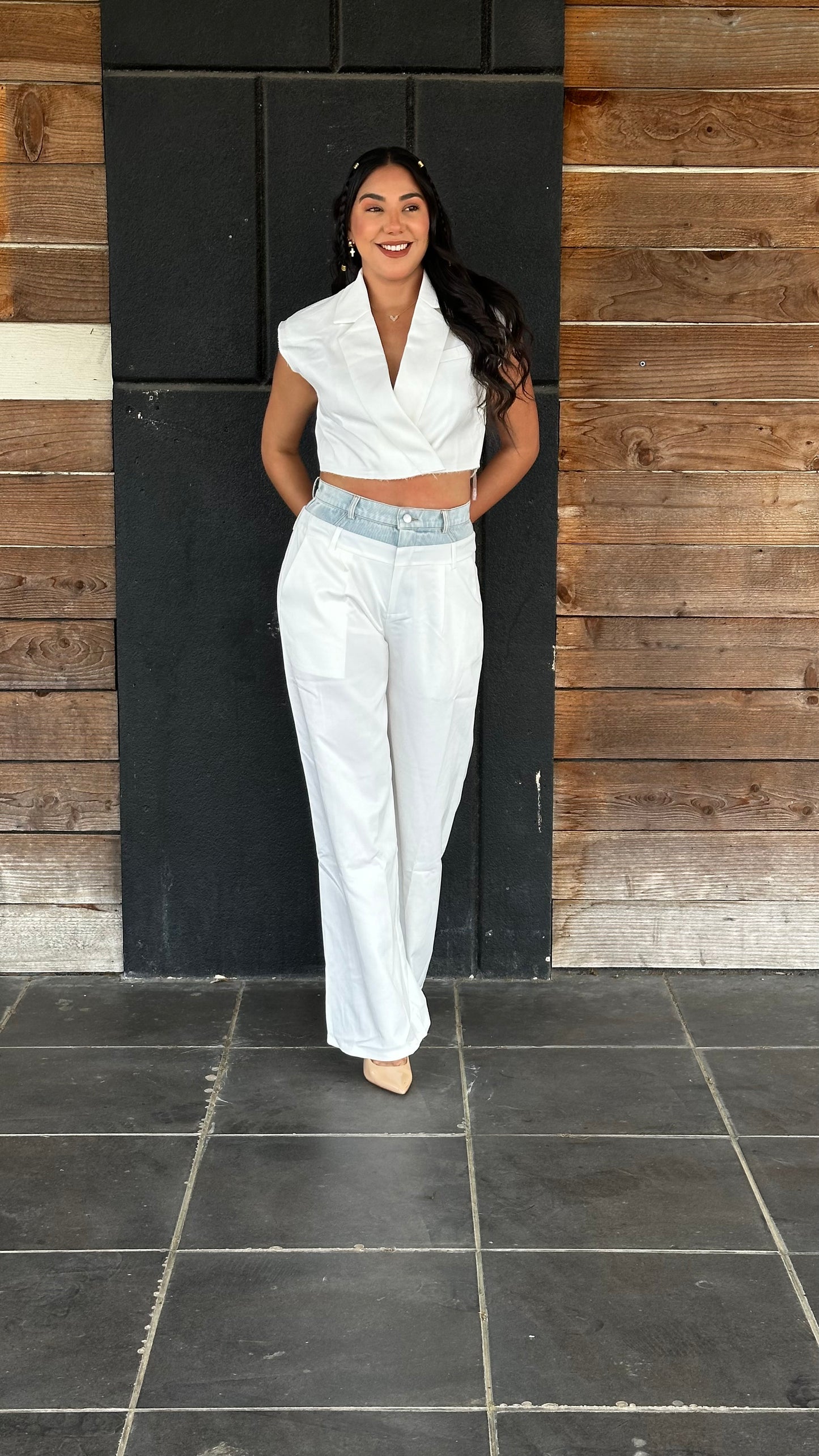 Nathie Cropped Vest White