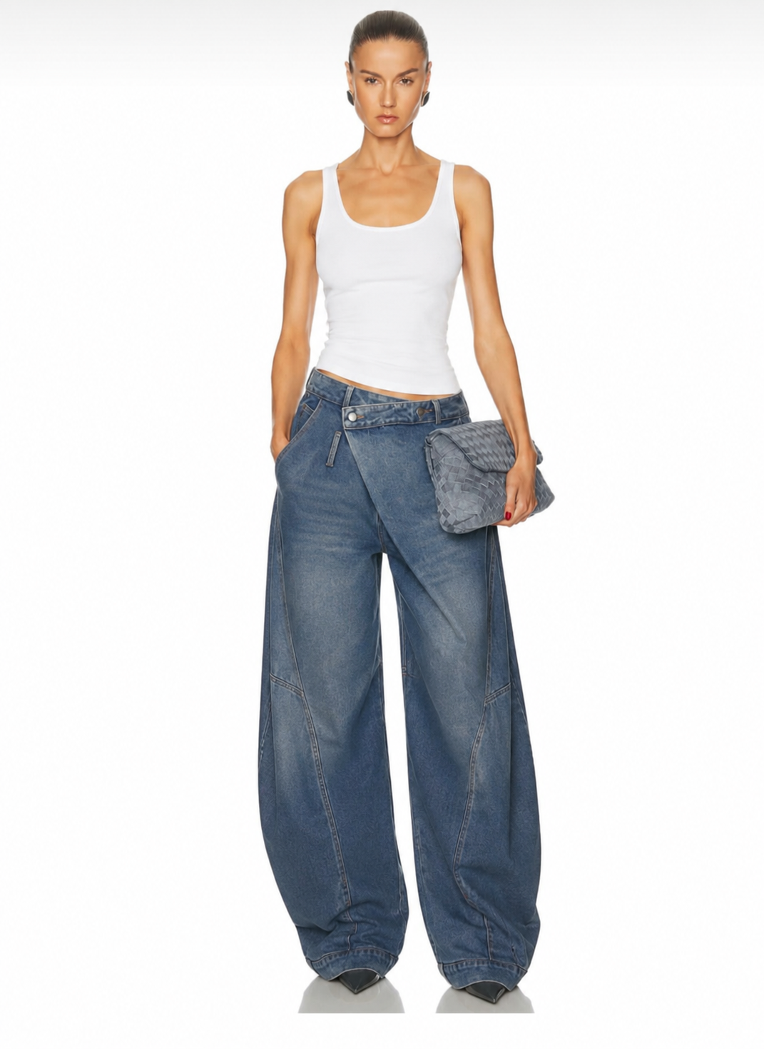 Karol Crisscrossed Baggie Jeans